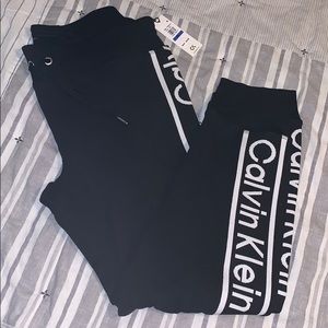 Calvin Klein thick Joggers XL NWT